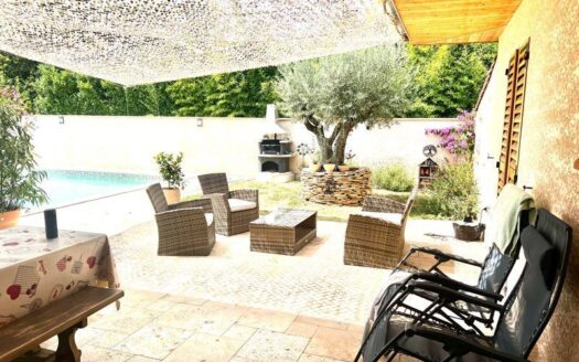 à villefranche de lauragais Villa 193 m2 avec t2 independant