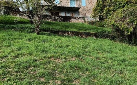 Maison Corrézienne Traditionnelle à Rénover – Vue Imprenable sur la Nature