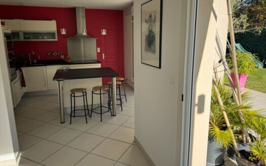 Maison contemporaine 7 pièces 148 m2 à 15 mns du centre du Mans