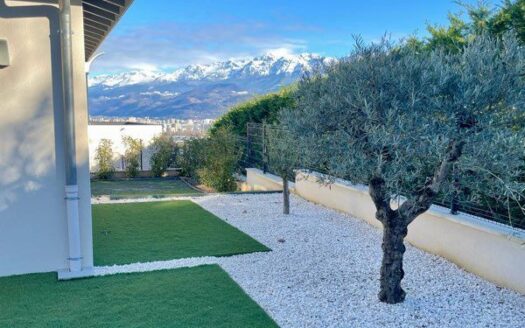Maison d’architecte 7 pièces 172m2