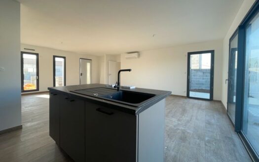 Maison neuve 3 chambres – Garage – Jardin