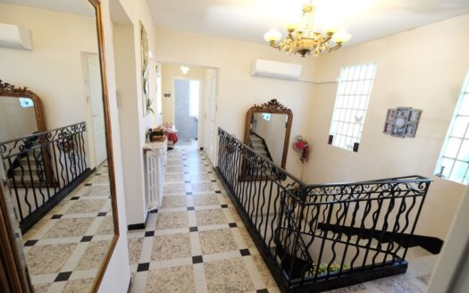 Villa individuelle 232 M² sur 550M² de parcelle au MERLAN 13014