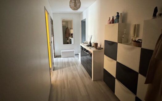 IDEAL FAMILLE – Appartement F4 spacieux, Jardin, boxe à Montévrain