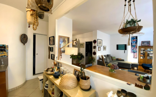 Charmant appartement traversant T3 de 95 m2