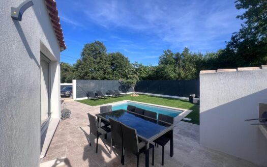 IDÉALE FAMILLE – Maison récente et moderne avec Piscine et Garage à Gonfaron