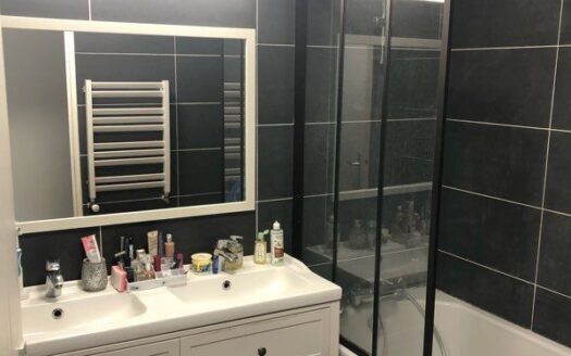 IDEAL FAMILLE- Appartement T3 avec terrasse à Montpellier La Martelle