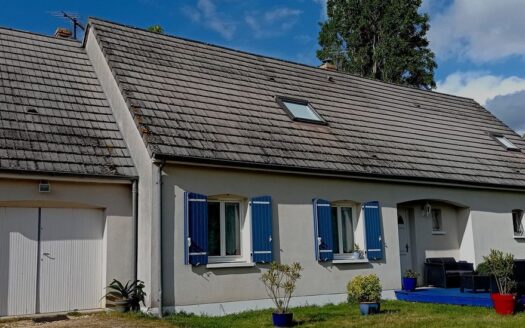 Maison Saint Eloy de Gy (CHER, proche BOURGES, ST DOULCHARD, MEHUN)