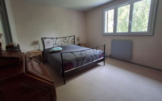 Vends maison dans lotissement calme
