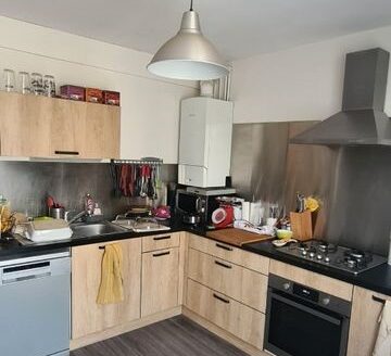 Maison rénovée avec jardin à Cazilhac – Idéal investisseur