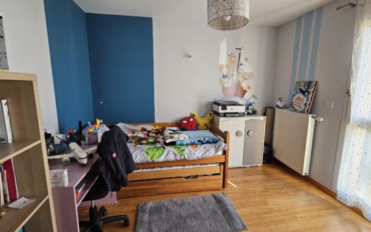 Maison Moderne de 103m² avec Piscine et Prestations Haut de Gamme à Valence