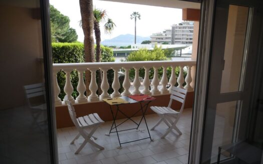 Deux pièces/cabine Cannes la Bocca