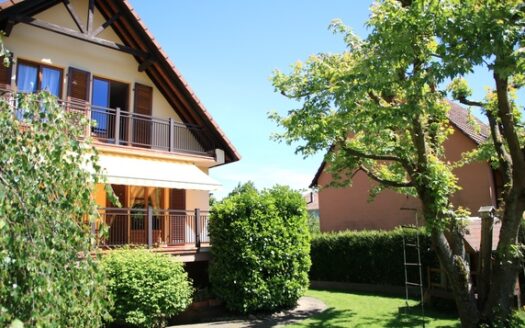 IDEAL FAMILLE- Charmante maison individuelle avec jardin