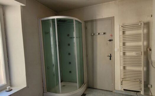 Vds maison avec garage 320 M2