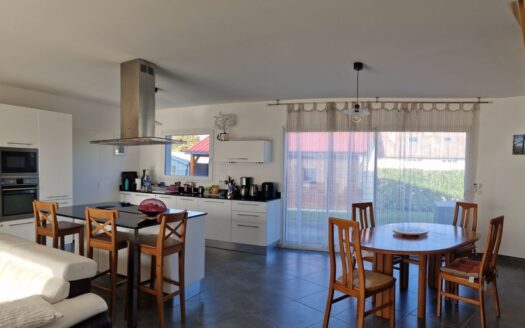 Maison récente de 2016 – 6 pièces – 150 m² + dépendance 21 m²