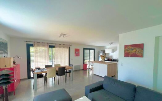 Maison contemporaine 135 m² sur terrain arboré de 1000 m²