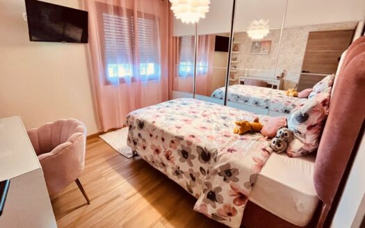 IDEAL FAMILLE NOMBREUSE, MAISON VILLA SPACIEUSE