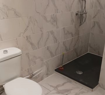 BEAU 2 PIÈCES RÉCENT – REFAIT À NEUF