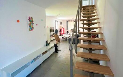 Maison contemporaine 135 m² sur terrain arboré de 1000 m²