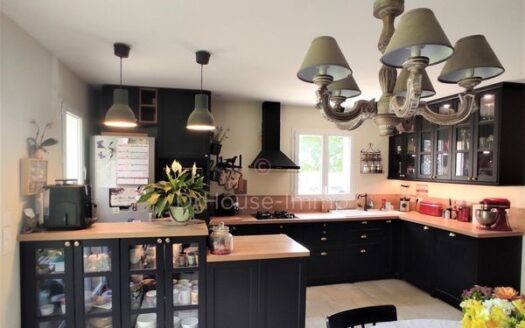 Maison – 4 pièces – 90m²