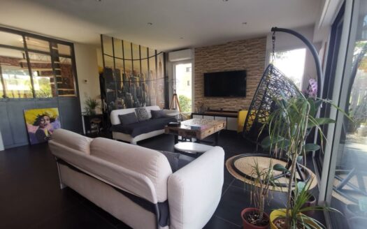 Maison de 200 m² avec Piscine Chauffée