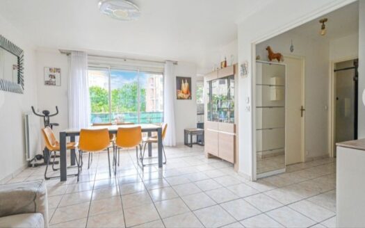 IDÉAL PREMIER ACHAT OU FAMILLE – Appartement rénové de 3 pièces à Créteil