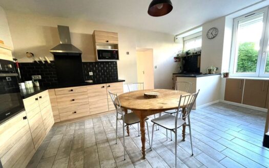 IDEAL FAMILLE, CHARMANTE MAISON ENTIEREMENT RENOVEE