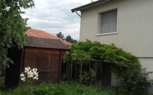 Maison 90 m² et 90 m² de garage