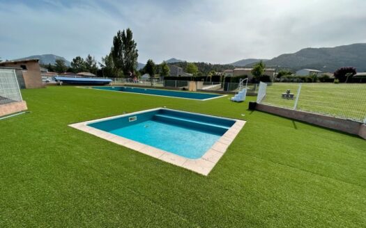 Chalet dans très jolie copropriété avec piscine