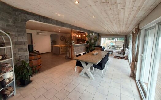 Maison 5 pièces 140m²