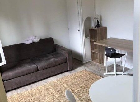 A vendre ensemble immobilier box + 2 studios