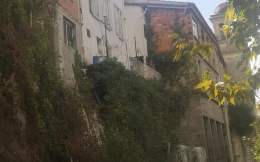 Ensemble immobilier très bien placé dans un cadre exceptionnel