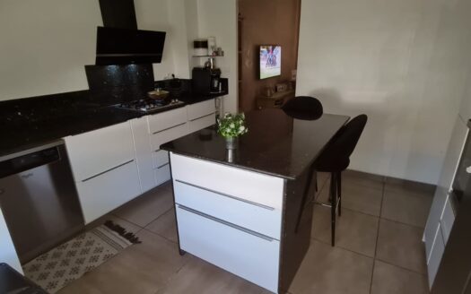 Maison rénovée de 125m2 avec jardin