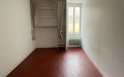 VENTE T2 13002 Marseille