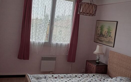 Appartement type 3/4 traversant 2ème étage