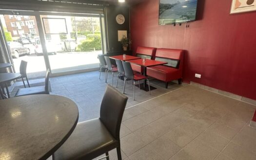 LOCAL COMMERCIAL AVEC APPARTEMENT – EMPLACEMENT PREMIUM AUX PORTES D’ARRAS