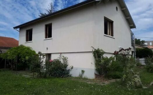 Maison 90 m² et 90 m² de garage