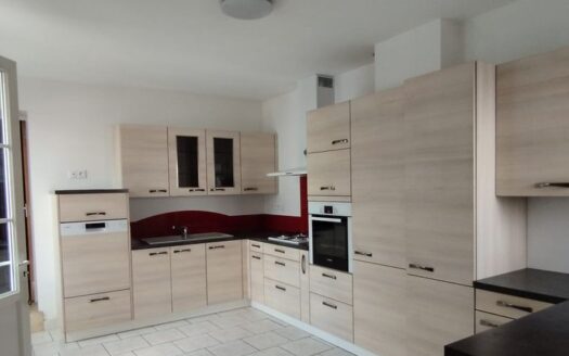 Maison avec Grand Garage 380m2