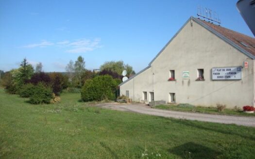 Idéal  Investisseur : Ancien corps de ferme à fort potentiel !