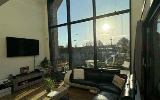 Maison spacieuse et lumineuse