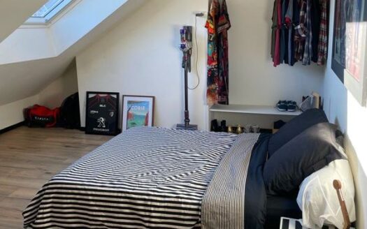 Appartement 2 pièces – 80 m²