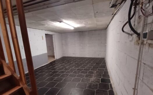Pavillon de 6 pièces sur sous-sol total