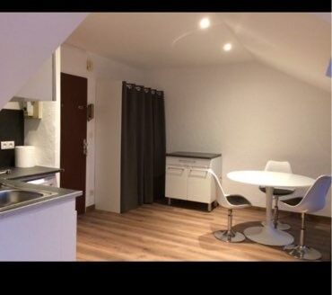 Dans petite résidence Appartement 2 pièces tout confort