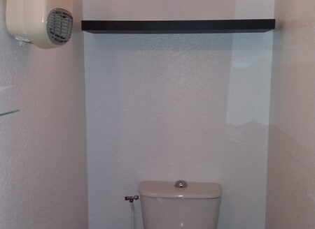 IDEAL ETUDIANT / INVESTISSEUR / STUDIO MEUBLE /  CAVE / PARKING / CALME