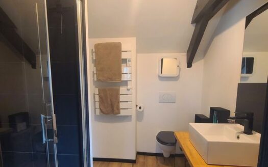 Appartement 2 pièces – 80 m²