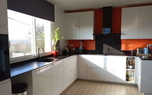 IDEAL INVESTISSEUR OU FAMILLE NOMBREUSE- Maison individuelle 160 m2