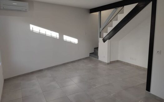Charmante maison de village à Vauvert – Idéale premier achat