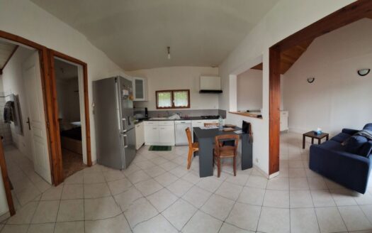 Idéal primo-accédant: Maison avec grand garage