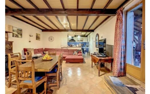 Idéale pour une vie au calme : Maison 130 m² mêlant charme de l’ancien et confort moderne