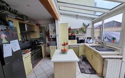 Maison individuelle mitoyenne 85 m² 2/3 chambres + terrasse 20 m² + dépendance 15 m²
