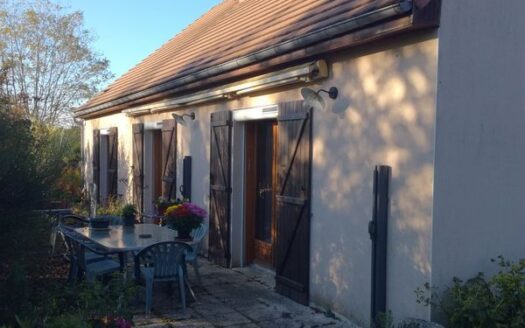 Ideal famille charmante maison  5000m2de terrain